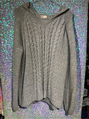 SO Cozy Gray Grey Cable-Knit V-Neck Sweater